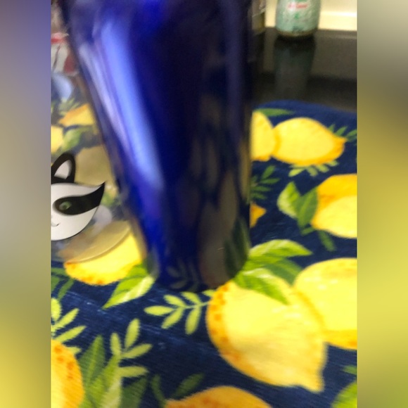 Set of two water flasks - Picture 5 of 5